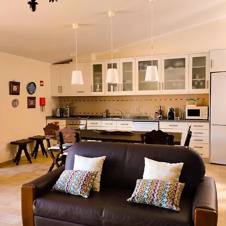 Gasthof Casa Andorinhas - - Nazare Alcobaca